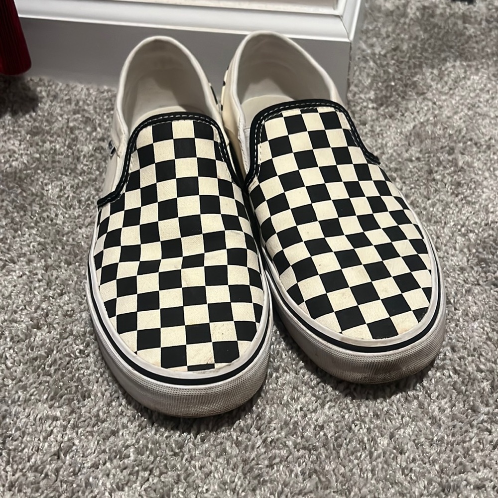 Black and cream checkered vans